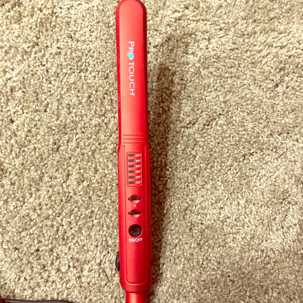 Protouch Red Ceramic Straightener